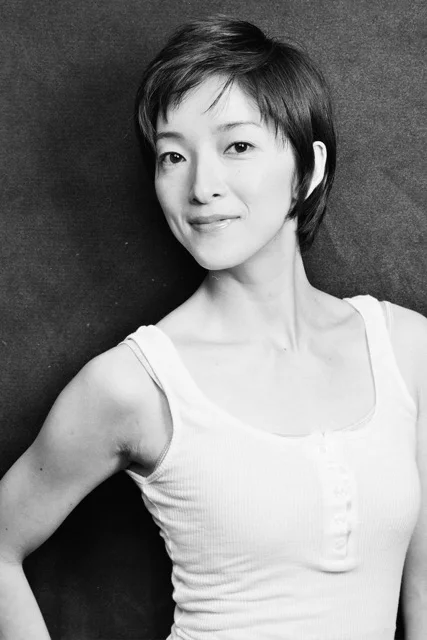 Misei Daimaru started her classical ballet training under the direction with Tomotake Nakamura in Tokyo, Japan. She graduated from TOHO GAKUEN College of Drama and Music. After moving to New York City i n 2005 she continued her studies at the Alvin Ailey School. As a professional dancer Miss Daimaru has performed in New York City and on tour with the Metropolitan Opera Ballet, Sunhwa Chang / Ko-Ryo Dance, Janusphere Dance Company, Saeko Ichinohe Dance Company and Callince Dance. In addition, Misei teaches ballet and contemporary dance at the Silva Dance Academy and Yumiko Ballet in New York City and Long Island, NY.