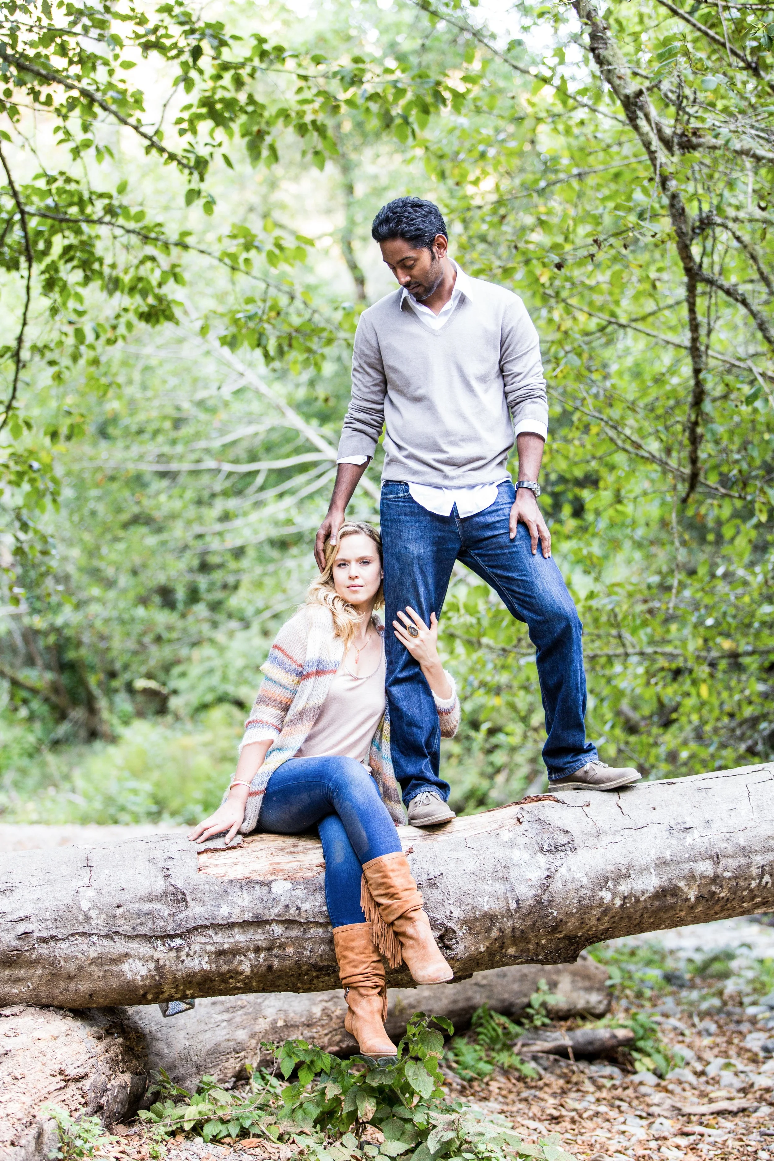 Engagement Session with Balloons | Blueberry Photography | Joy Wed Blog