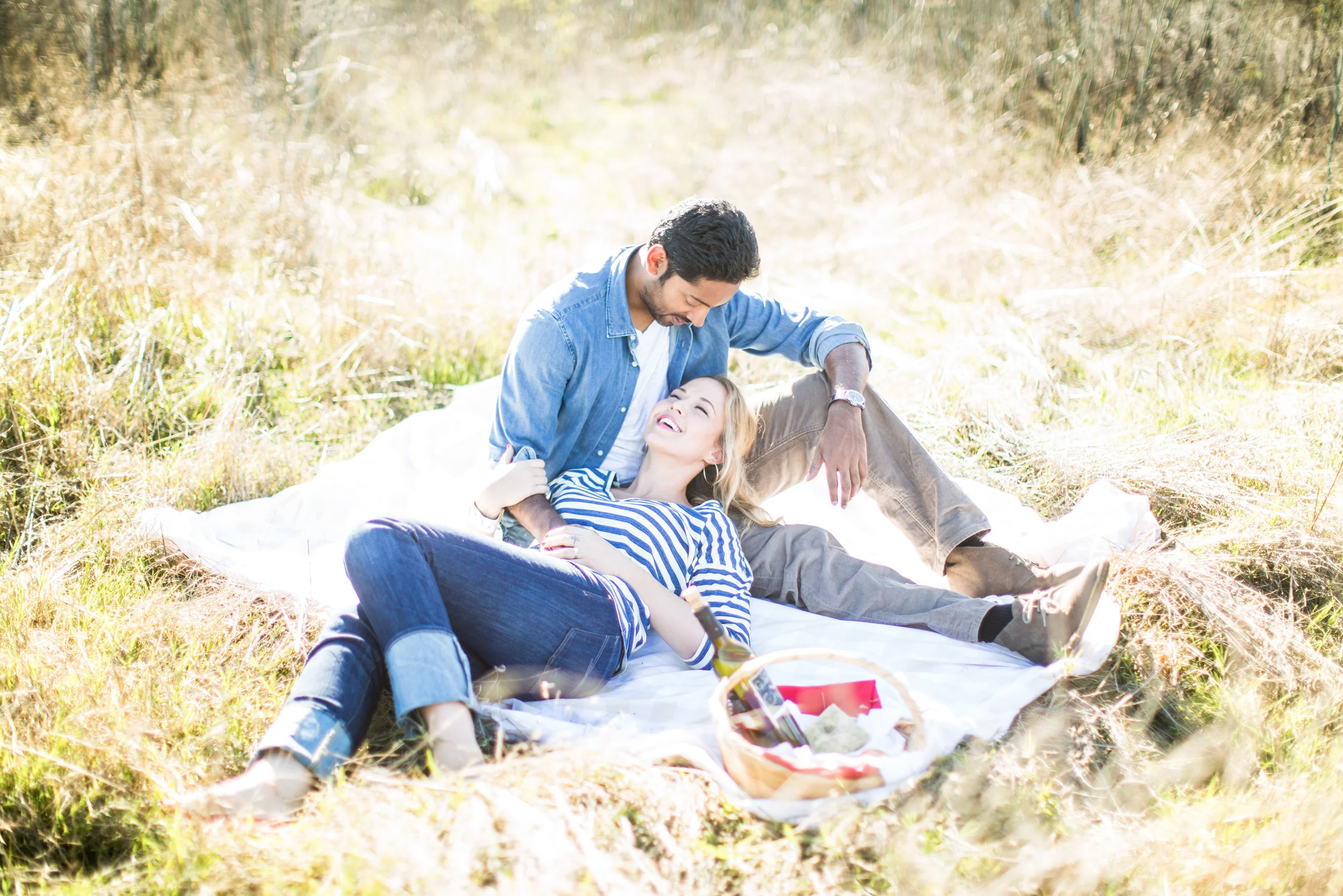 Engagement Session with Balloons | Blueberry Photography | Joy Wed Blog