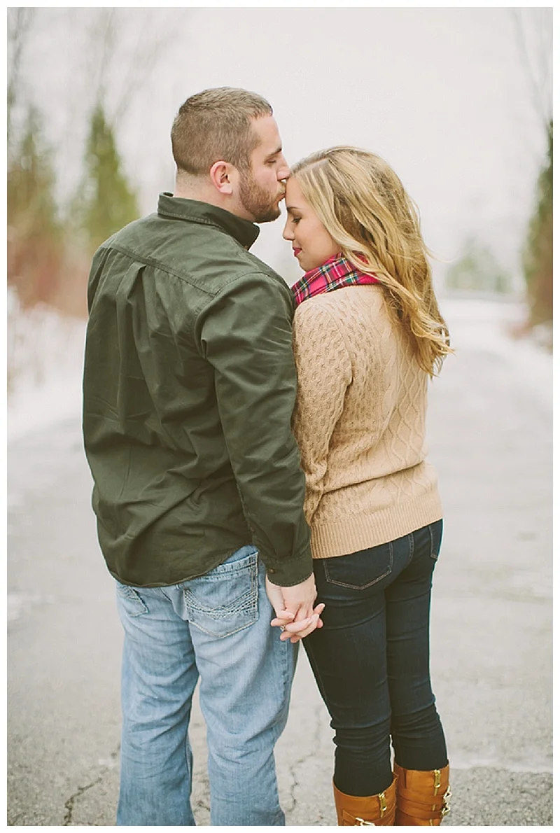Fall Engagement Session | Shaunae Teske Photography | Joy Wed blog http://joy-wed.com