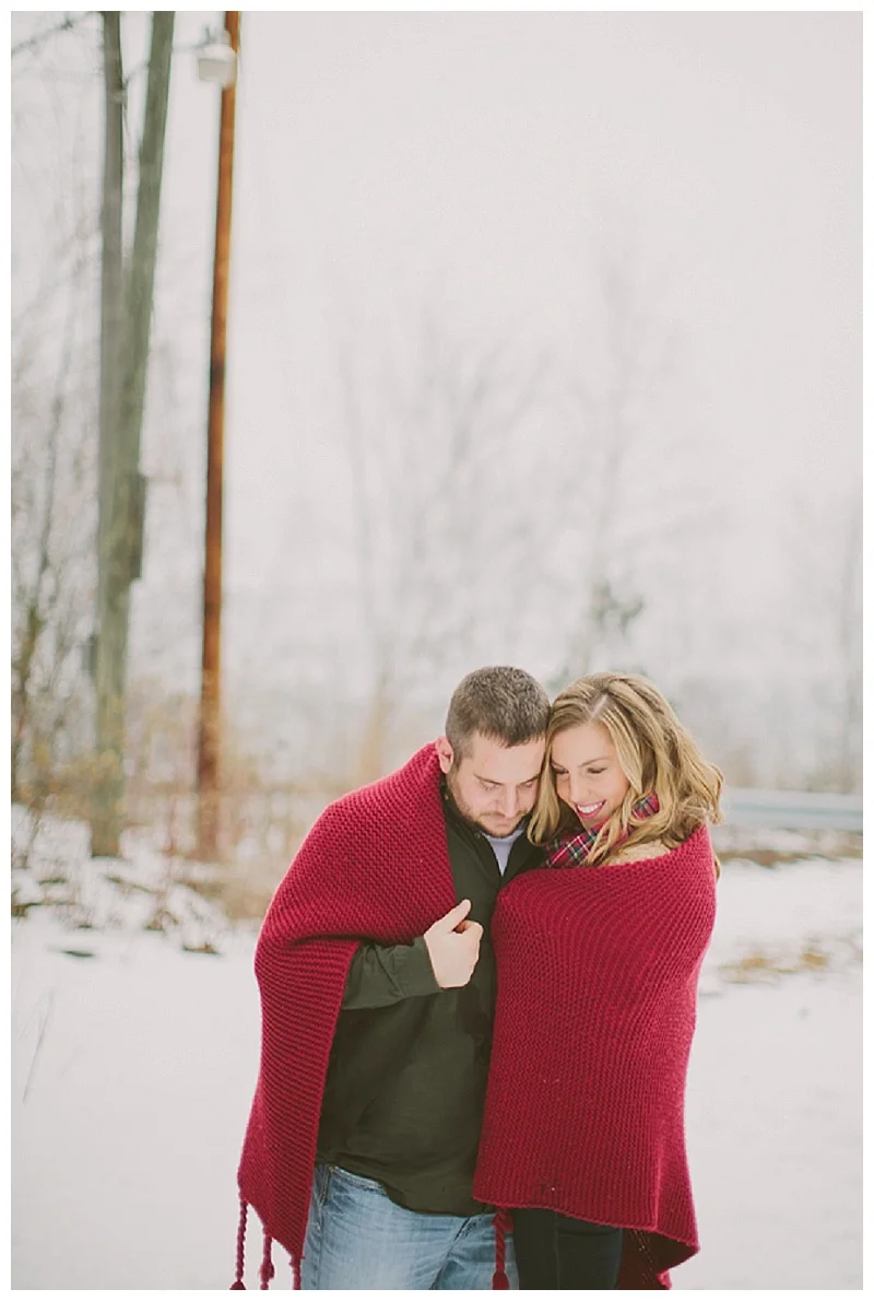Fall Engagement Session | Shaunae Teske Photography | Joy Wed blog http://joy-wed.com