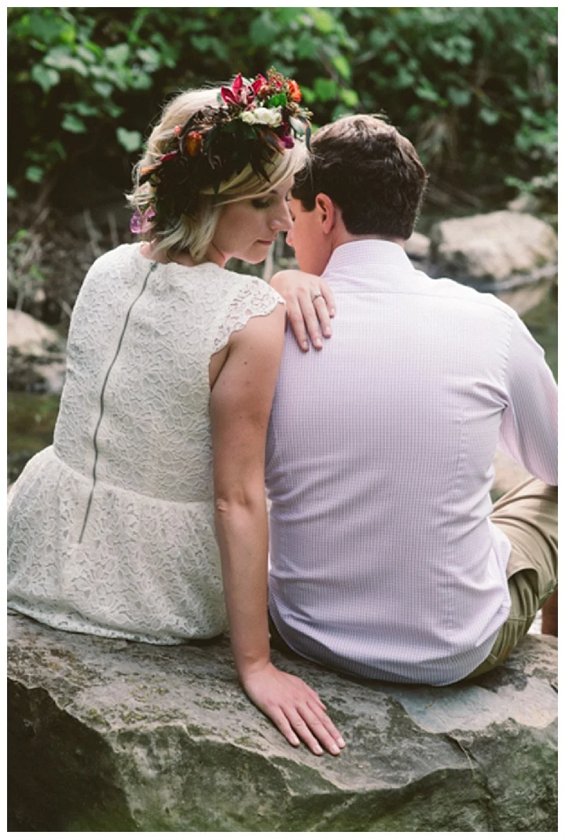 Red Barn Fruit Farm Engagement Session | NovaMarkina Photography | Joy Wed blog http://joy-wed.com