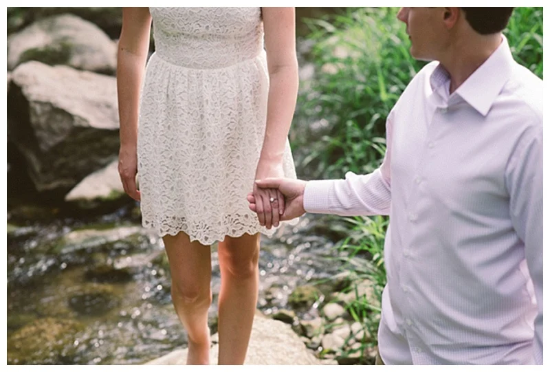 Red Barn Fruit Farm Engagement Session | NovaMarkina Photography | Joy Wed blog http://joy-wed.com