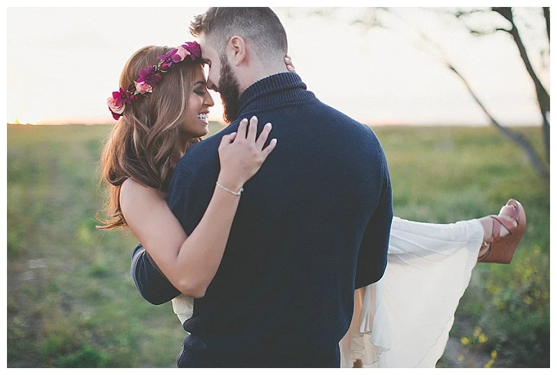Bohemian Chic Engagement Session | Katch Studios | Joy Wed http://joy-wed.com