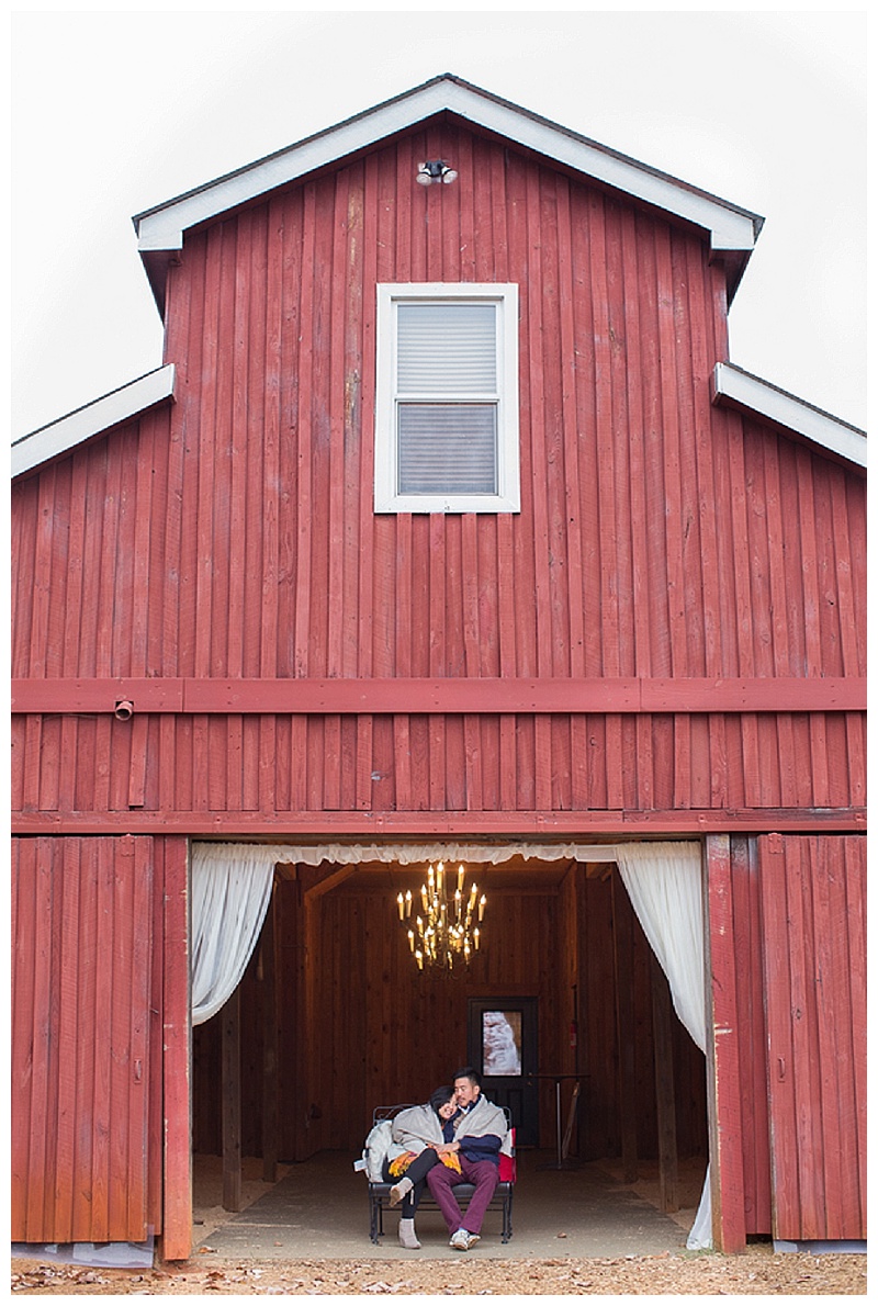 Thanksgiving Engagement Shoot | Claire Diana Photography | Joy Wed blog http://joy-wed.com