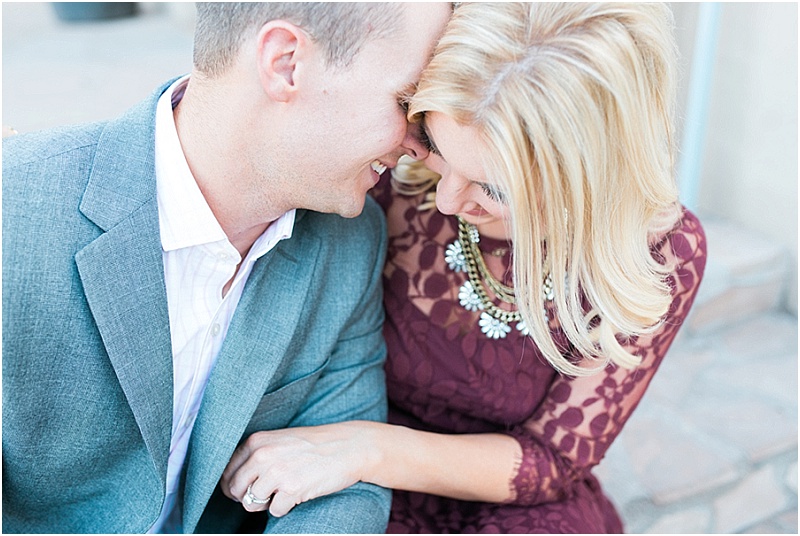Desert Engagement Session | Leslie D Photography | Joy Wed blog http://www.joy-wed.com