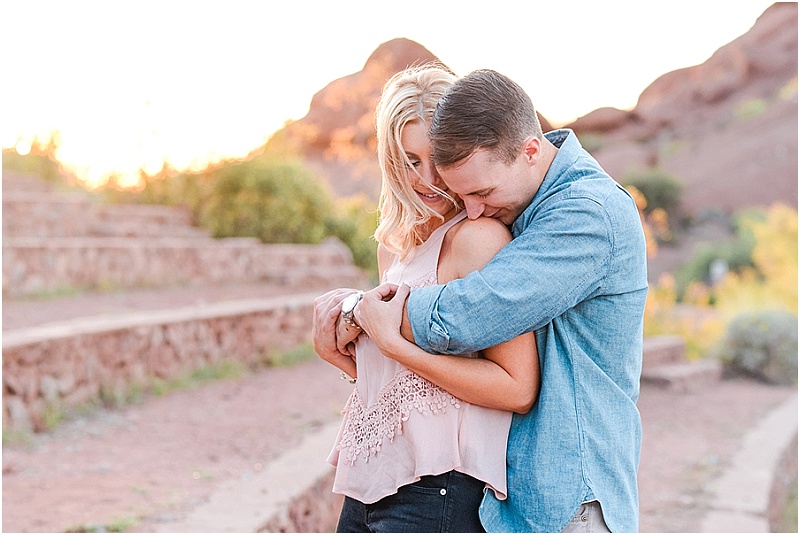 Desert Engagement Session | Leslie D Photography | Joy Wed blog http://www.joy-wed.com