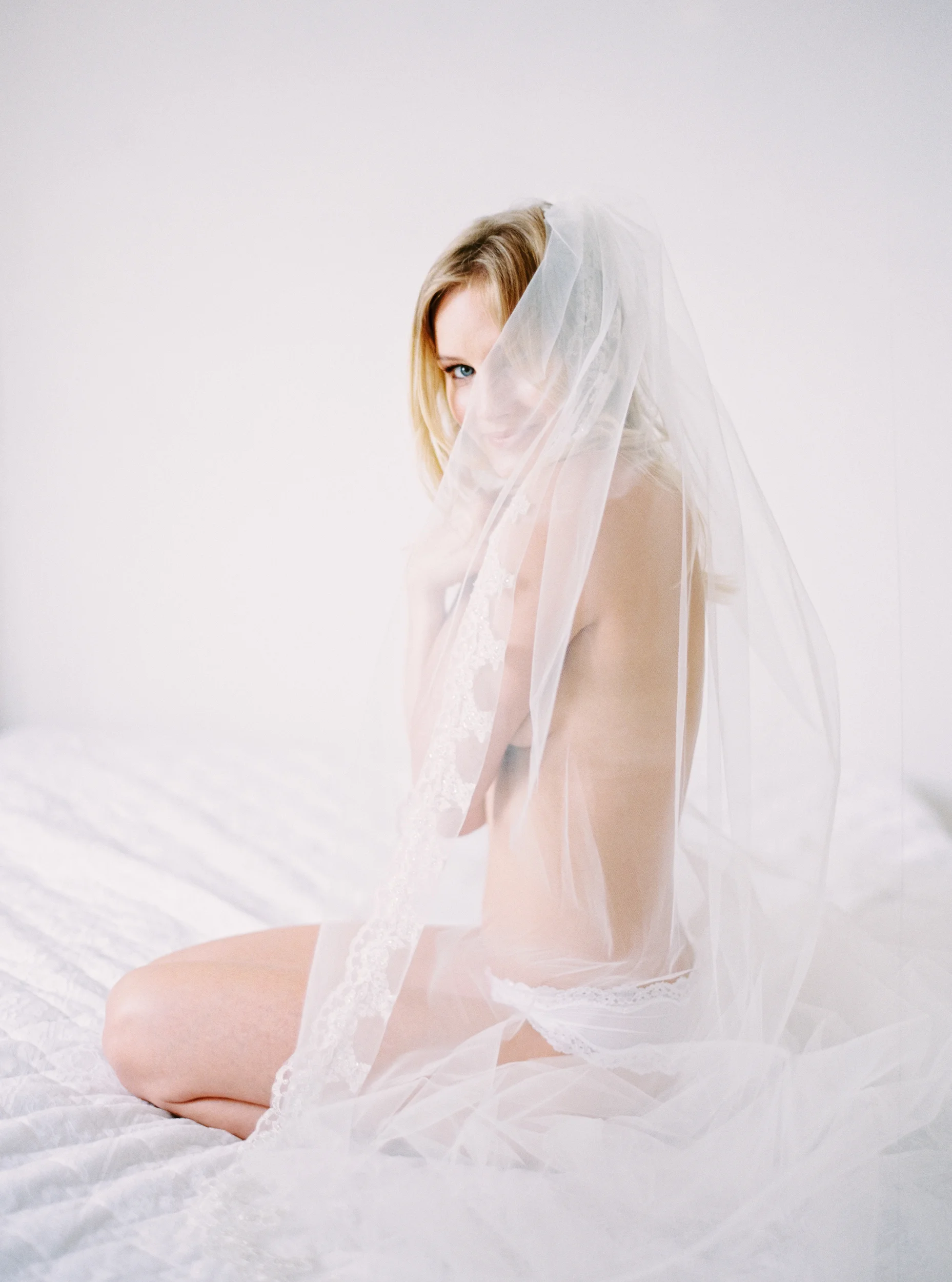Bridal Boudoir | Milton Photography | Joy Wed blog | http://www.joy-wed.com