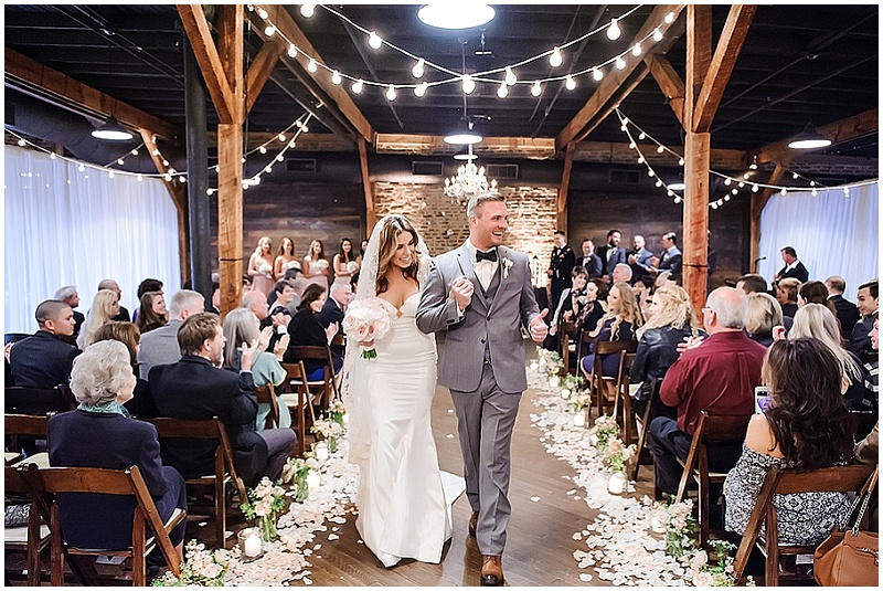 Houston Station Wedding | Tracy Shoopman Photography | Joy Wed blog http://www.joy-wed.com