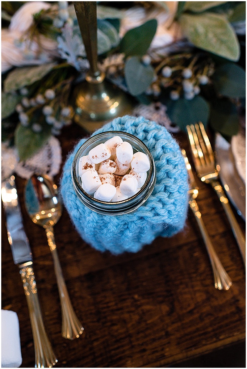 Winter Wedding Inspiration | Lovely Peonies | Joy Wed blog http://www.joy-wed.com