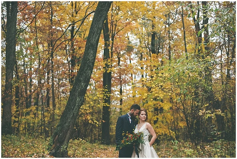 Hudson's Bay Wedding Inspiration | NovaMarkina Photography | Joy Wed blog http://www.joy-wed.com
