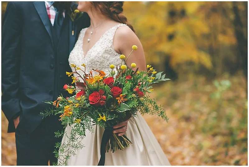 Hudson's Bay Wedding Inspiration | NovaMarkina Photography | Joy Wed blog http://www.joy-wed.com