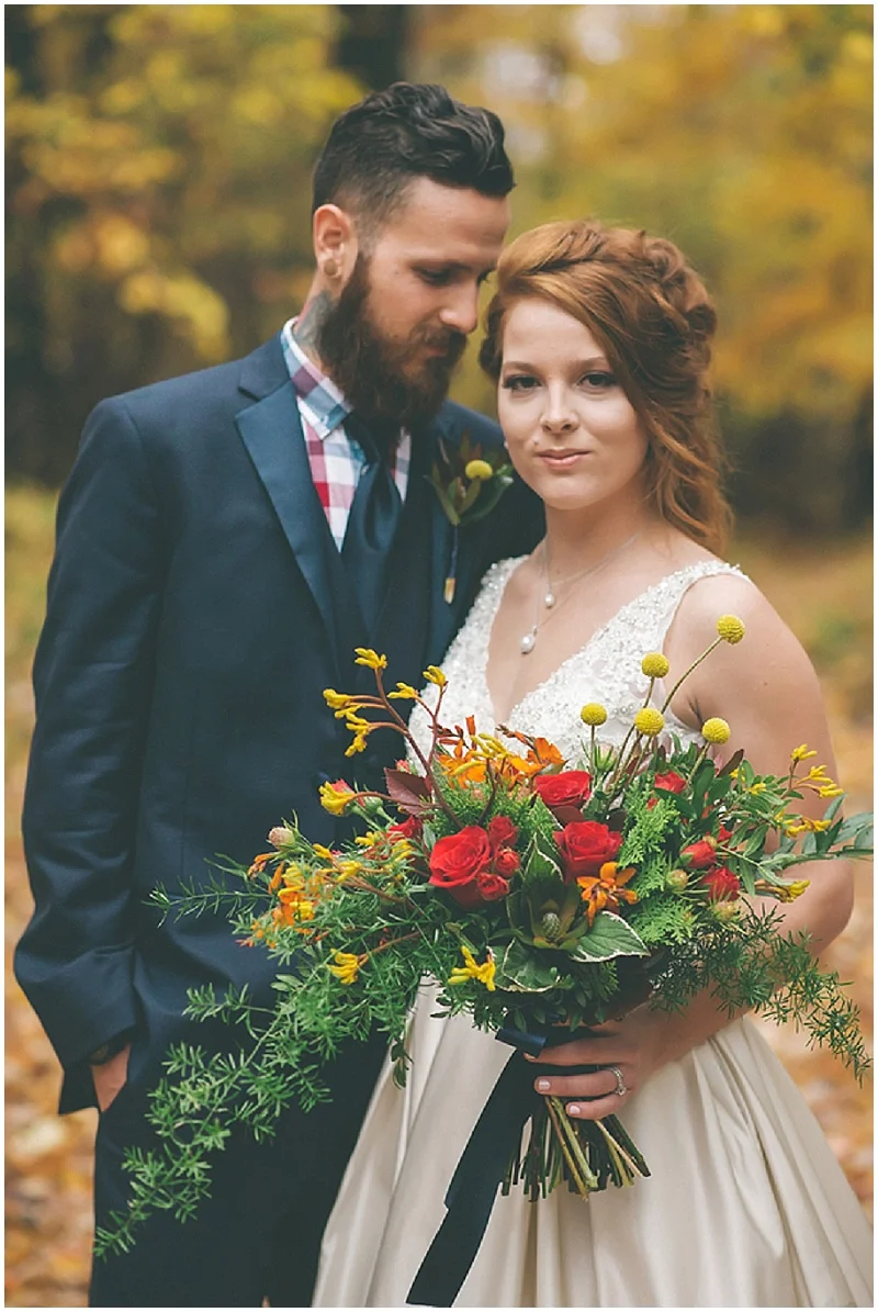 Hudson's Bay Wedding Inspiration | NovaMarkina Photography | Joy Wed blog http://www.joy-wed.com