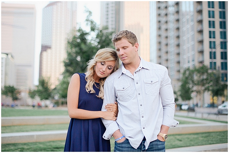 North Carolina E-Session | Megan Travis Photography | Joy Wed blog http://www.joy-wed.com