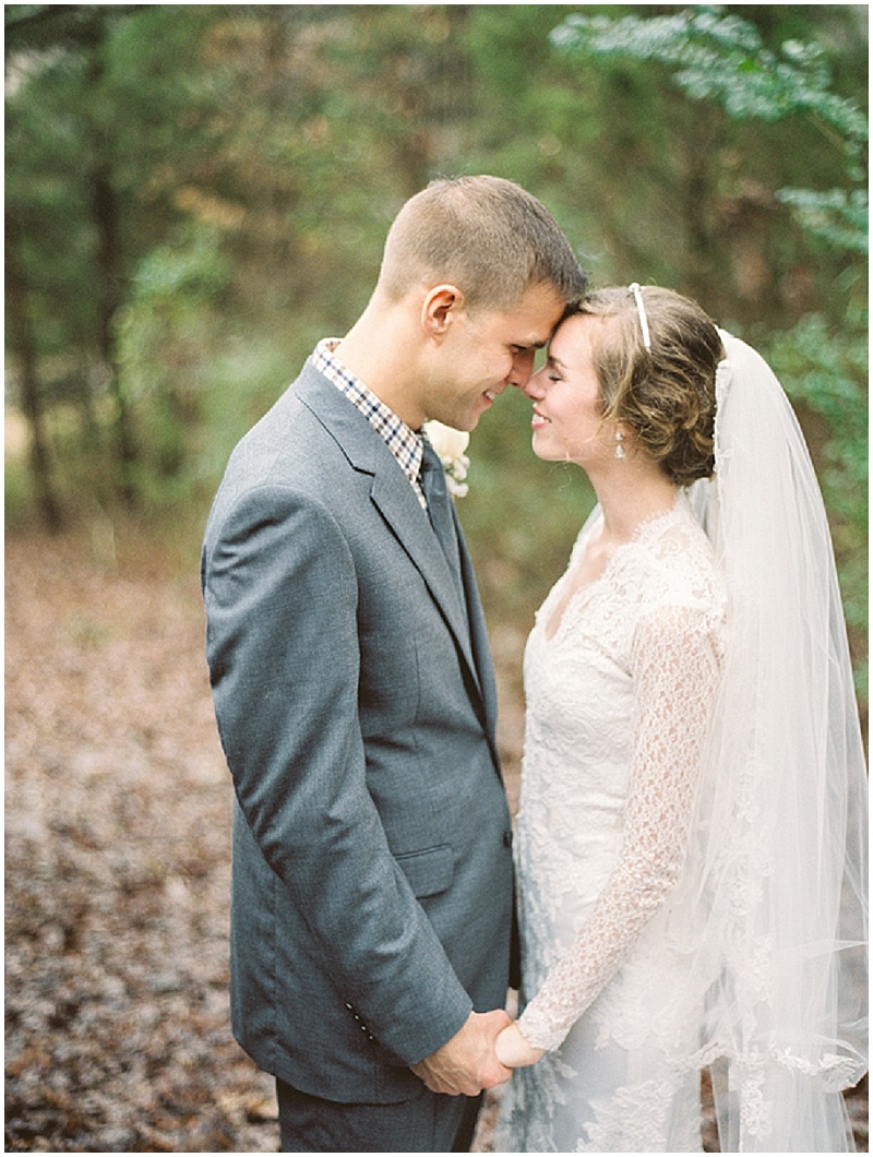 Tennessee Winter Wedding | JoPhoto | Joy Wed blog http://joy-wed.com