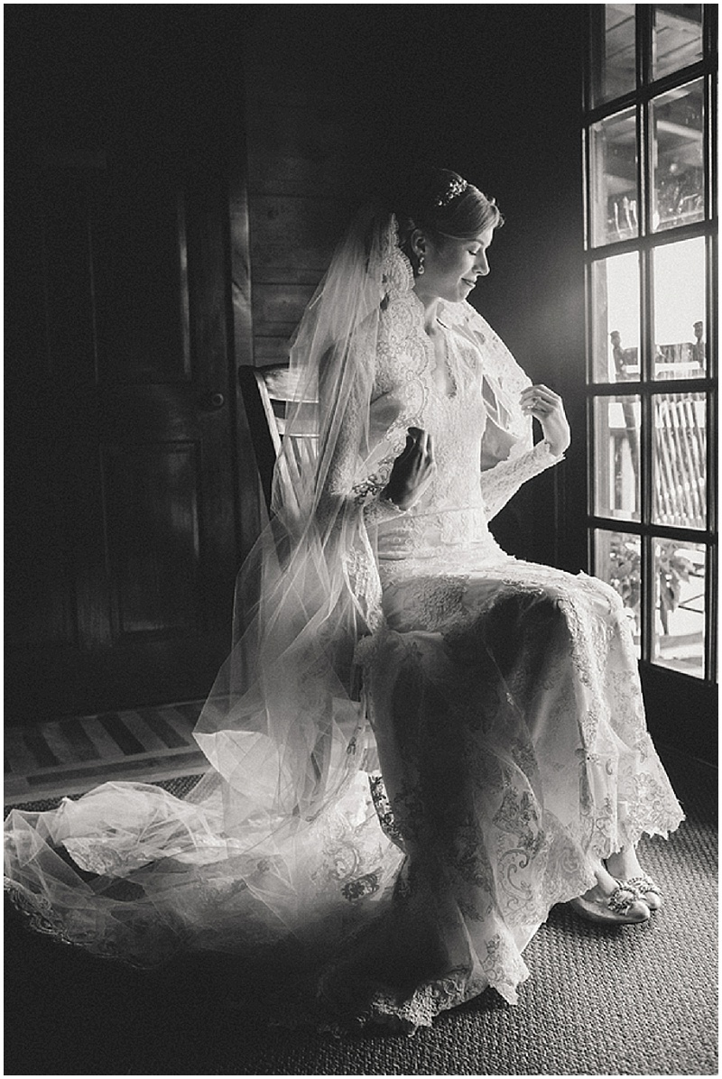 Tennessee Winter Wedding | JoPhoto | Joy Wed blog http://joy-wed.com