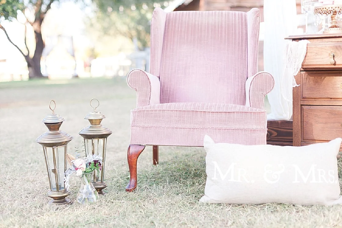 Rustic Wedding Inspiration | Lauren Buman Photography | Joy Wed | http://www.joy-wed.com