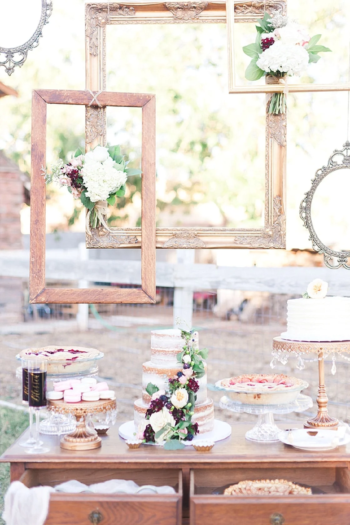 Rustic Wedding Inspiration | Lauren Buman Photography | Joy Wed | http://www.joy-wed.com