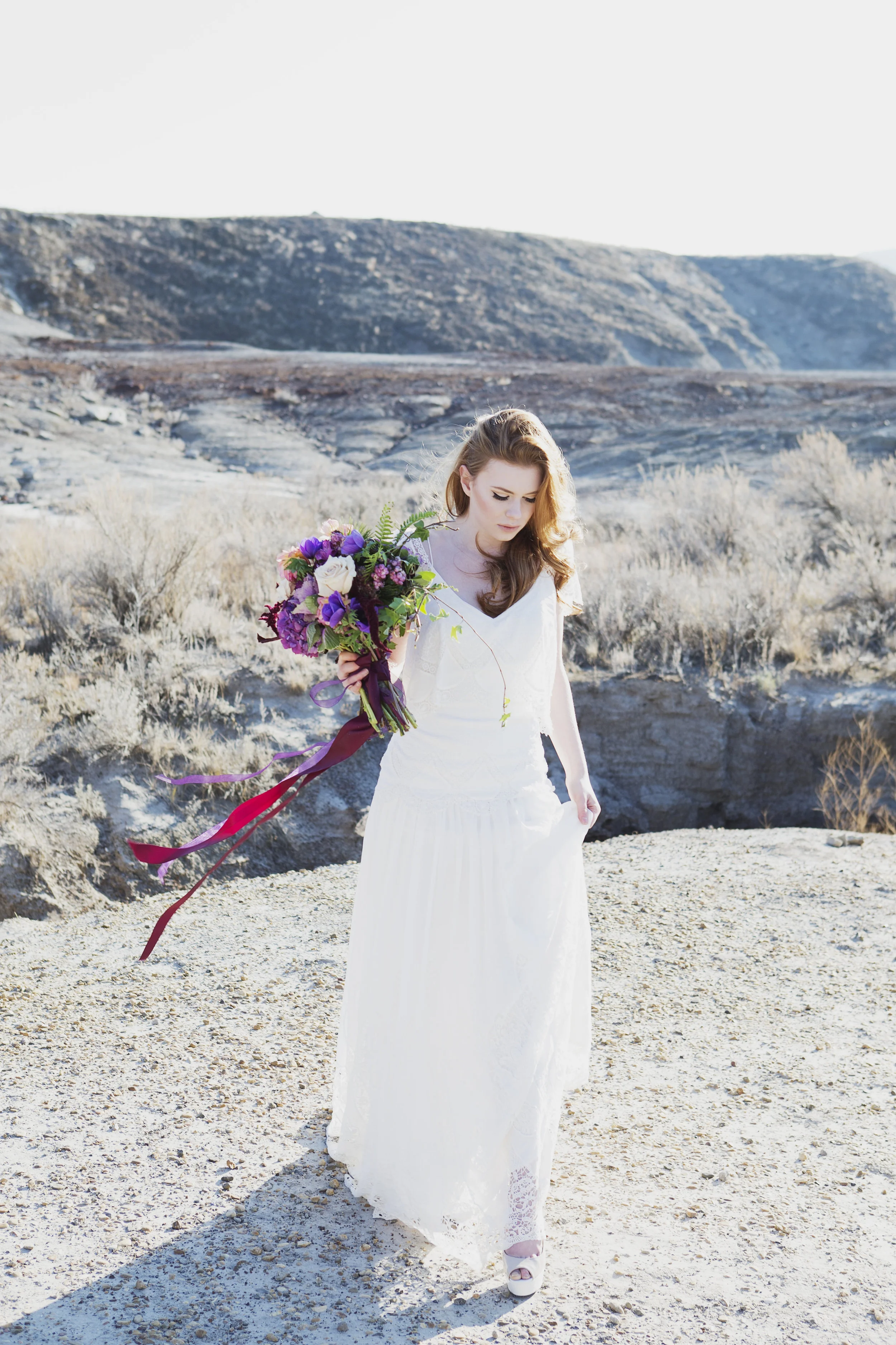 Drumheller, Alberta | Danielle Lucier Photography | Styled Shoot | Joy Wed blog | http://www.joy-wed.com