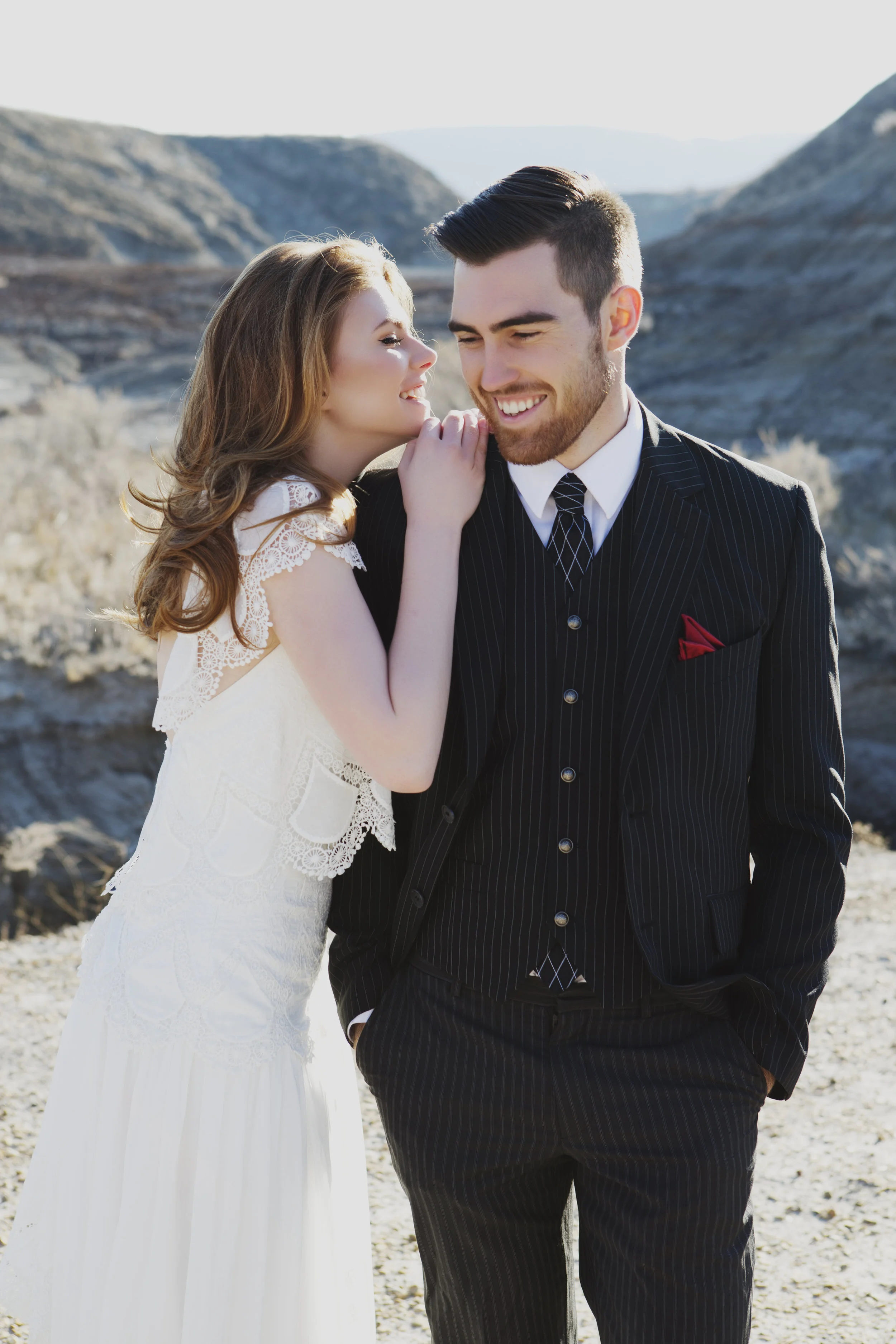 Drumheller, Alberta | Danielle Lucier Photography | Styled Shoot | Joy Wed blog | http://www.joy-wed.com