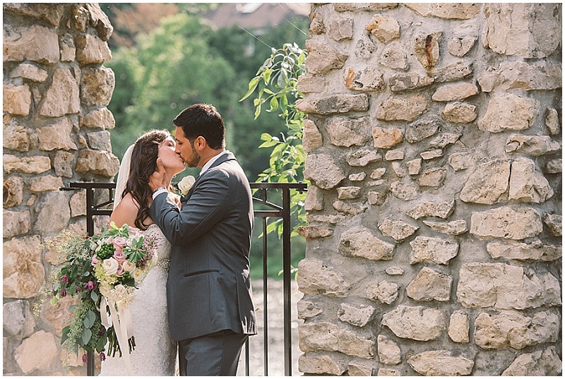Cambridge Mill Wedding | NovaMarkina Photography | Joy Wed | www.joy-wed.com