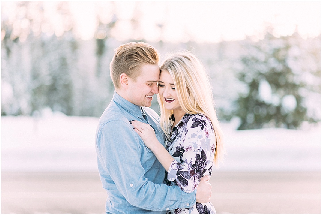 Idaho Winter Engagement Session | E+E Photography | Joy Wed blog | http://www.joy-wed.com