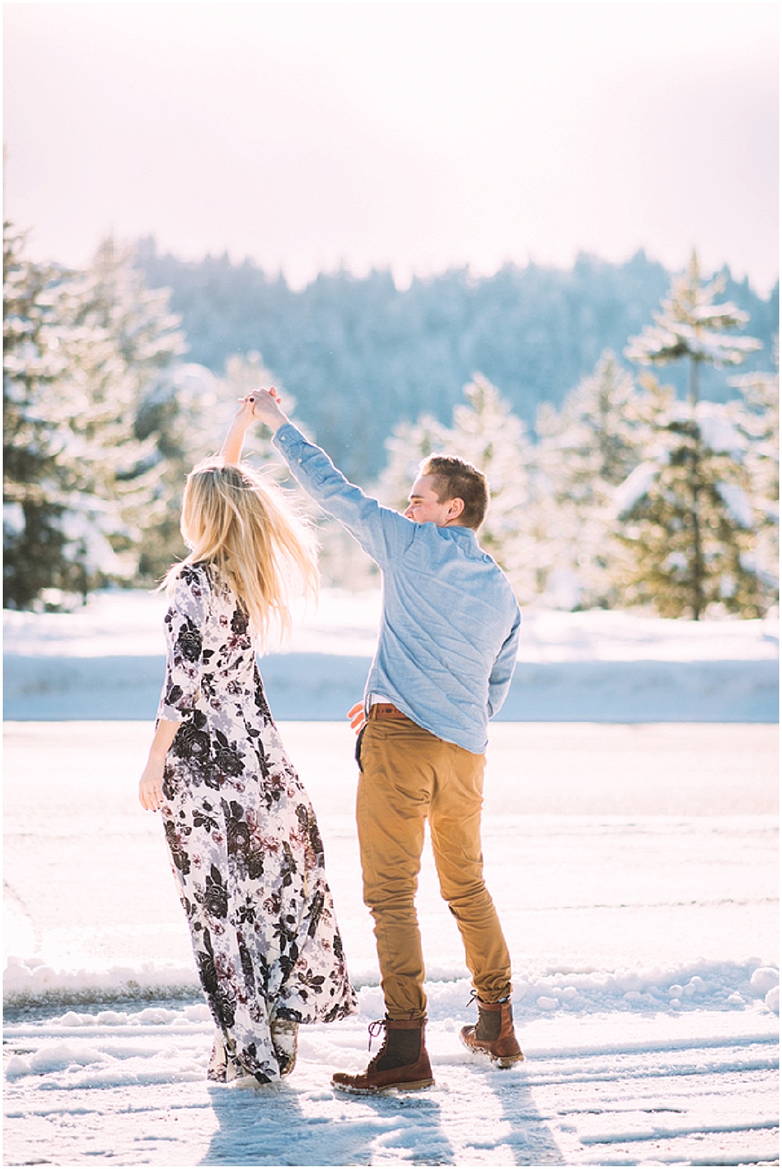 Idaho Winter Engagement Session | E+E Photography | Joy Wed blog | http://www.joy-wed.com