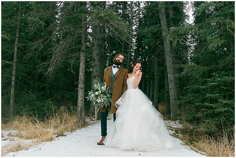 Woodland Wedding Inspiration | GingerSnap Photography | Joy Wed blog | http://www.joy-wed.com