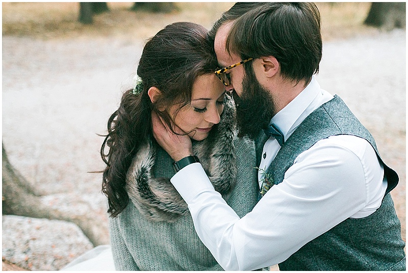 Woodland Wedding Inspiration | GingerSnap Photography | Joy Wed blog | http://www.joy-wed.com