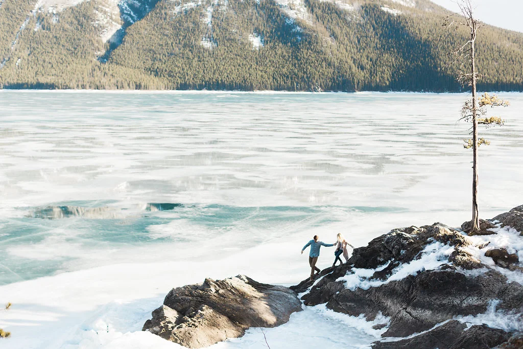 Mountain Engagement | Heidrich Photography | Banff Wedding Photographer | Joy Wed blog | http://www.joywed.com/blog