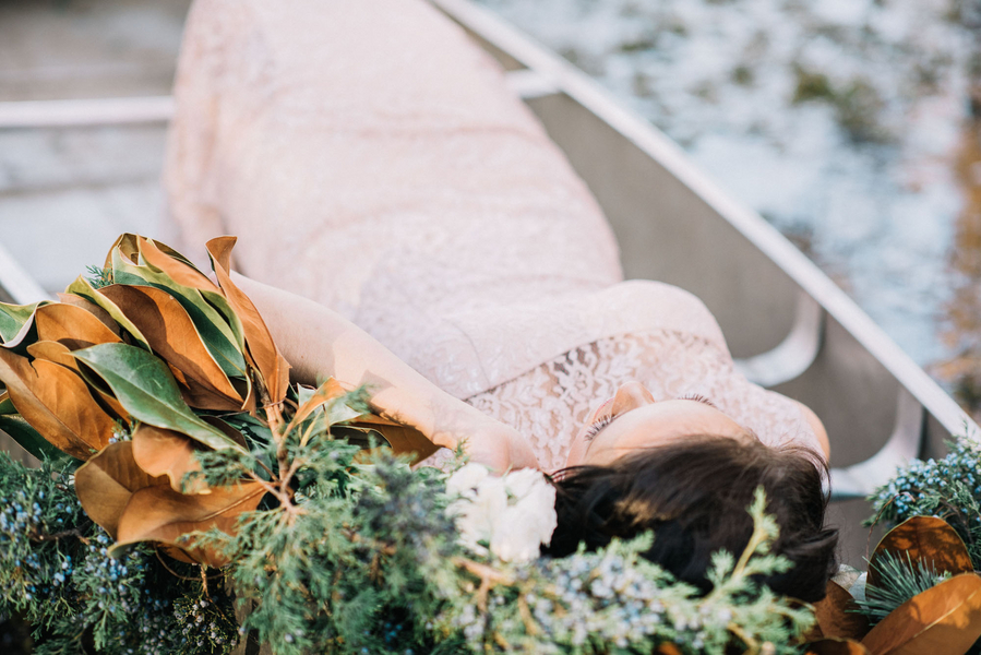 Lake Elopement | Alba Rose Photography | Wedding blog | Wedding Inspiration | Joy Wed blog | www.joy-wed.com