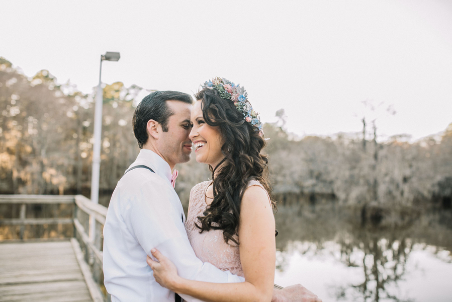 Lake Elopement | Alba Rose Photography | Wedding blog | Wedding Inspiration | Joy Wed blog | www.joy-wed.com