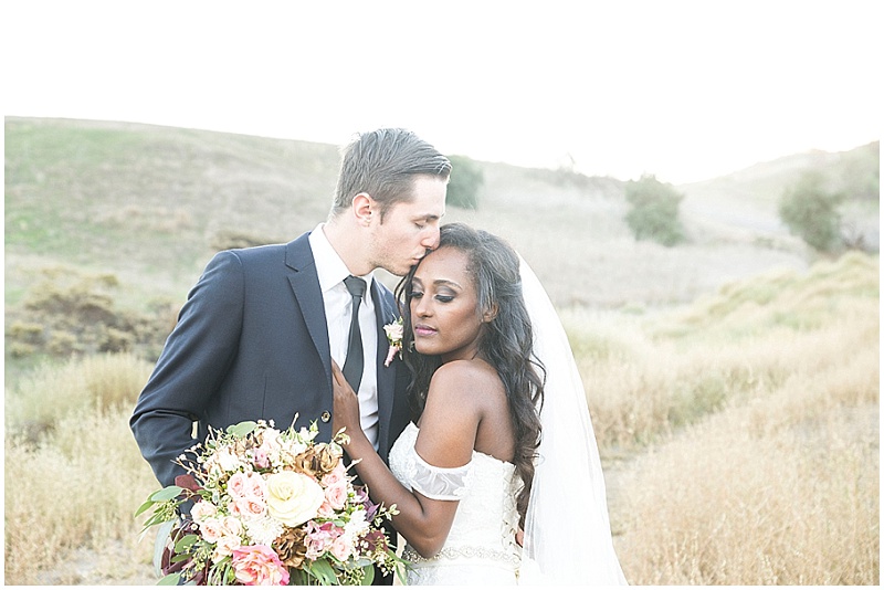 Newlywed Session | Peterson Design & Photography | Joy Wed blog | http://www.joy-wed.com