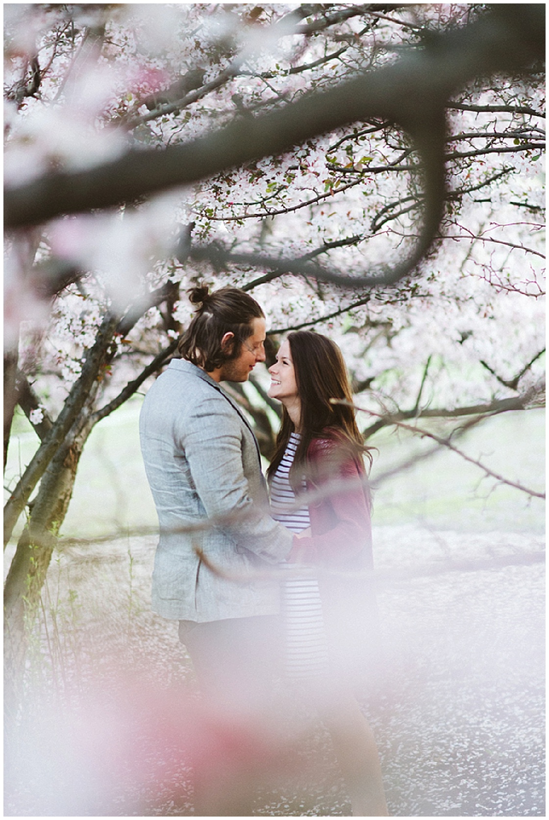 Cherry Blossom Engagement Session | Indigo Lace Collective | Joy Wed blog | http://www.joy-wed.com