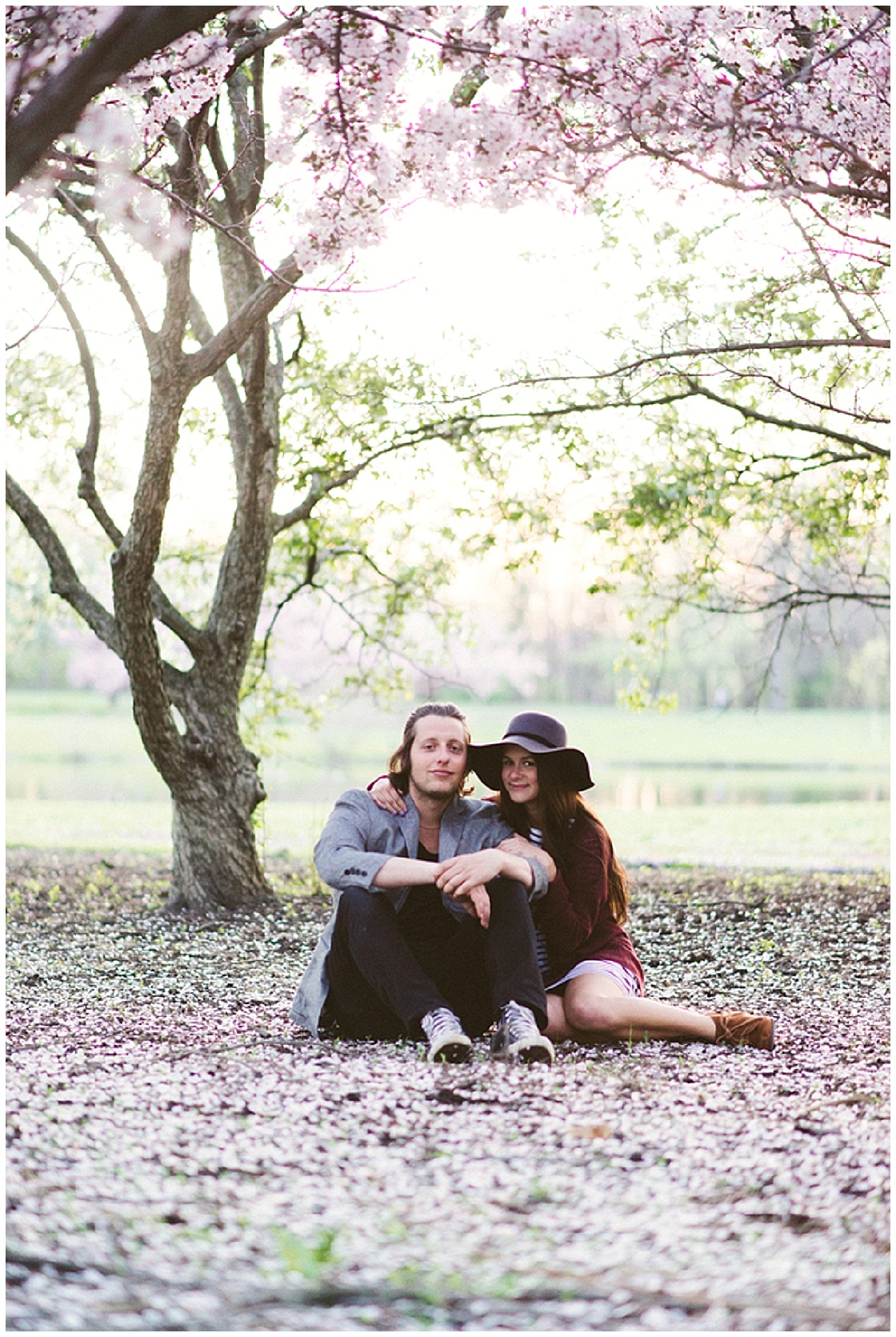 Cherry Blossom Engagement Session | Indigo Lace Collective | Joy Wed blog | http://www.joy-wed.com