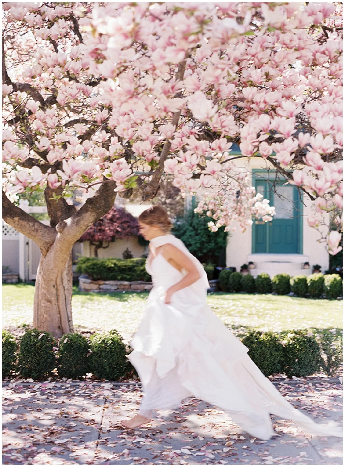 Magnolia Inspired Shoot | Jenna Hill Photography | Spring Wedding | Joy Wed blog | http://www.joy-wed.com
