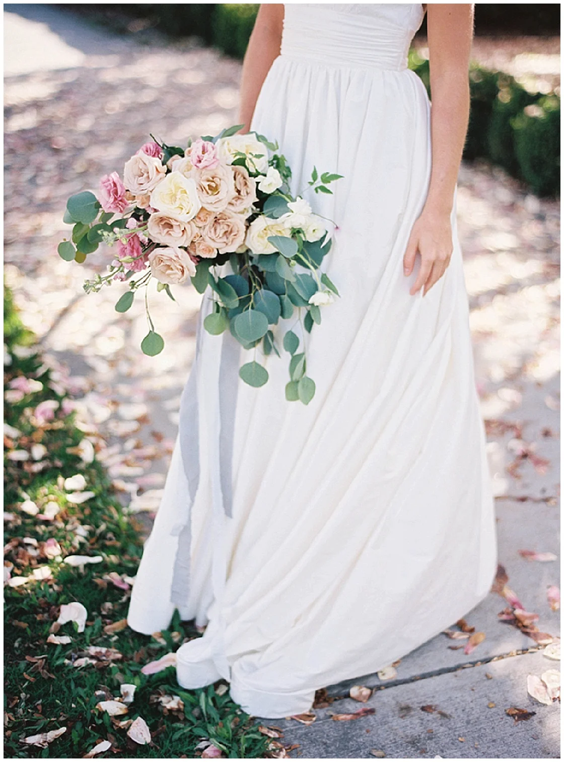 Magnolia Inspired Shoot | Jenna Hill Photography | Spring Wedding | Joy Wed blog | http://www.joy-wed.com