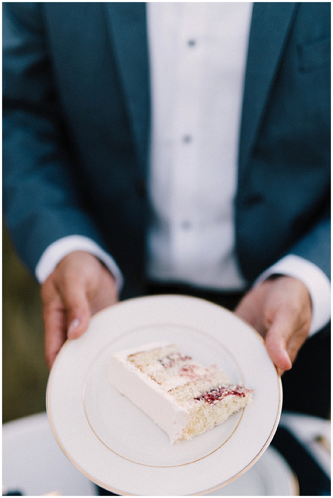 Intimate Elopement | Kate Becker Photography | Joy Wed blog | http://www.joy-wed.com