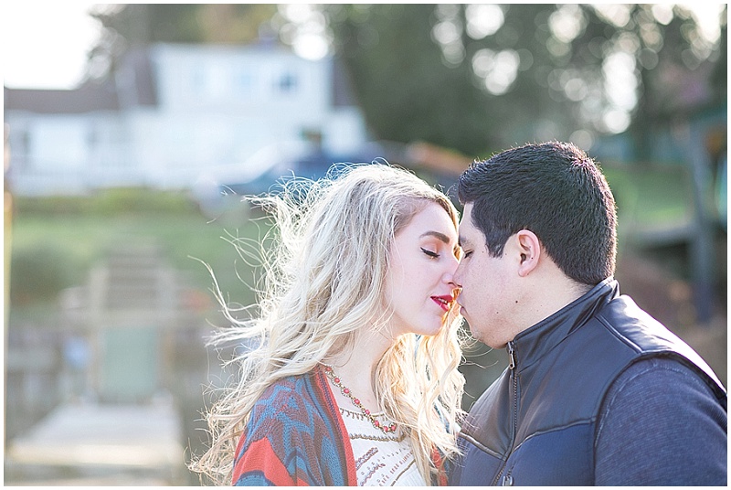 Beach Engagement | Solie Designs | Joy Wed blog | http://www.joy-wed.com
