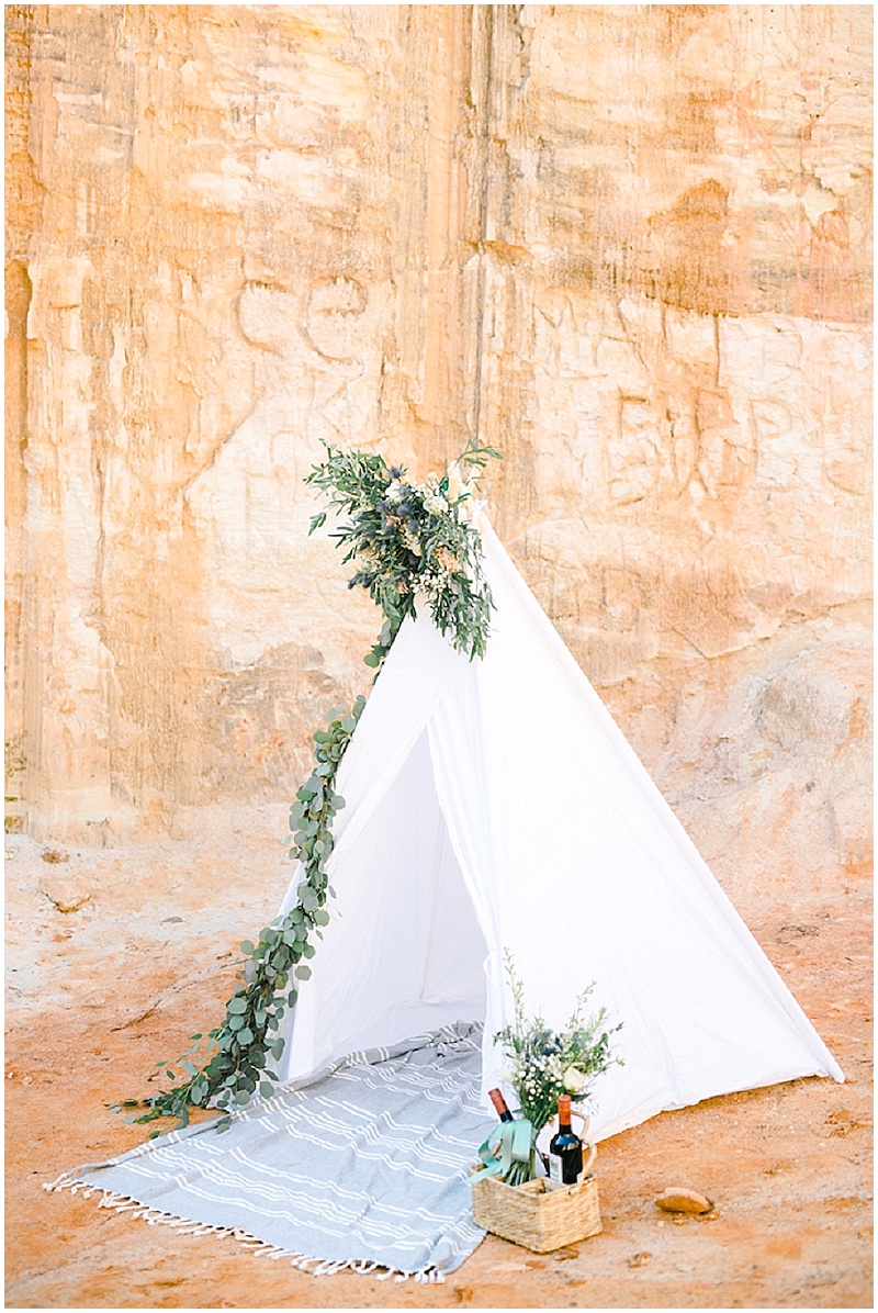 Providence Canyon Engagement | Georgia Engagement Session | ENMUSE Photography | Joy Wed blog | http://www.joy-wed.com