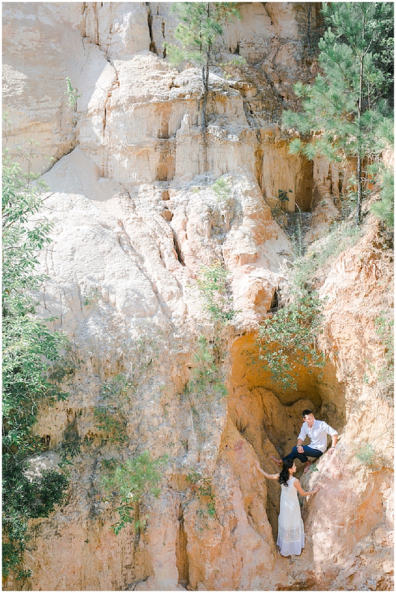 Providence Canyon Engagement | Georgia Engagement Session | ENMUSE Photography | Joy Wed blog | http://www.joy-wed.com