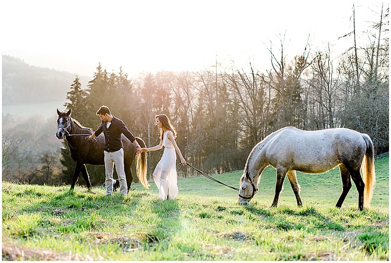 Czech Republic Engagement Session | Baru La Photo | Joy Wed blog | http://www.joy-wed.com