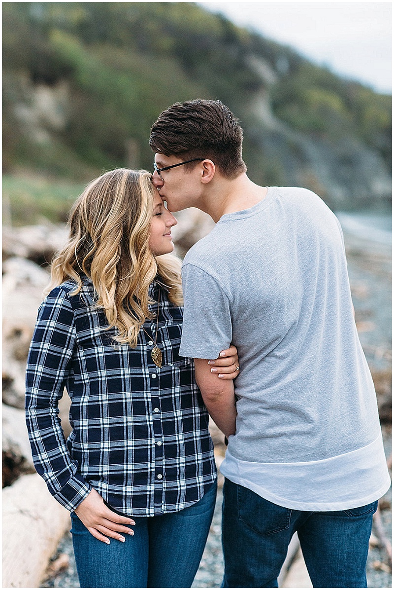 Seattle Engagement Session | Beach Engagement Session | Katie Day Photos | Joy Wed blog | www.joy-wed.com
