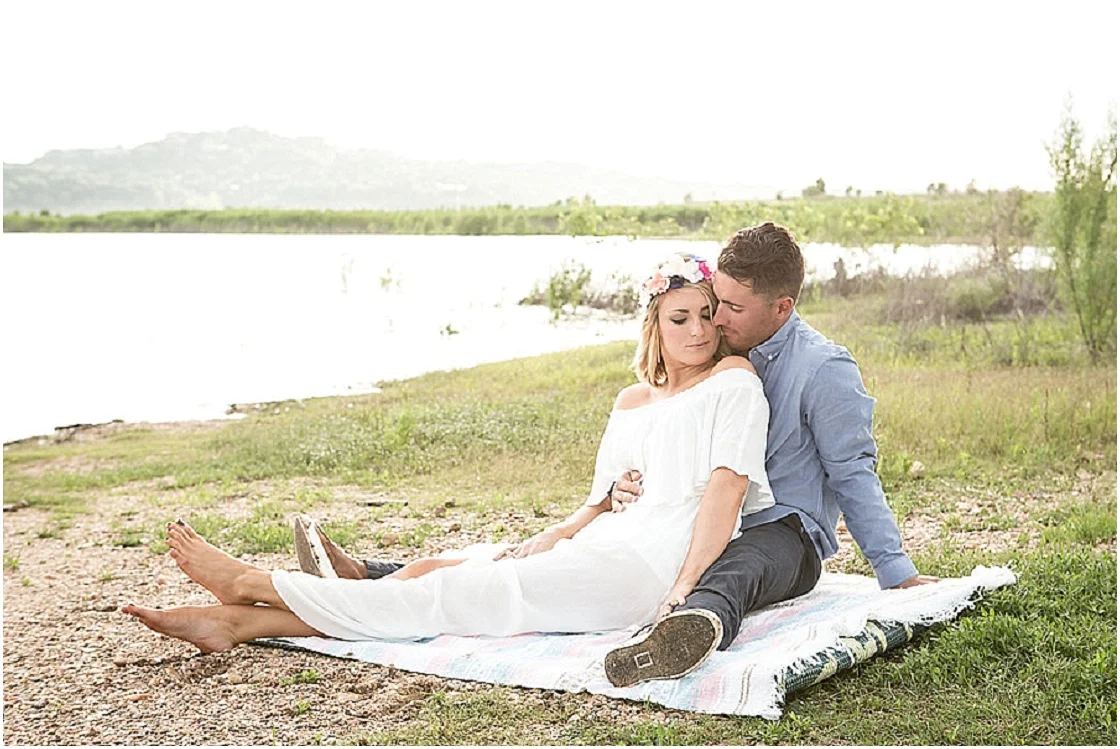 Beach Engagement | City Engagement | Lauren Reynolds Photography | Joy Wed blog | http://www.joy-wed.com