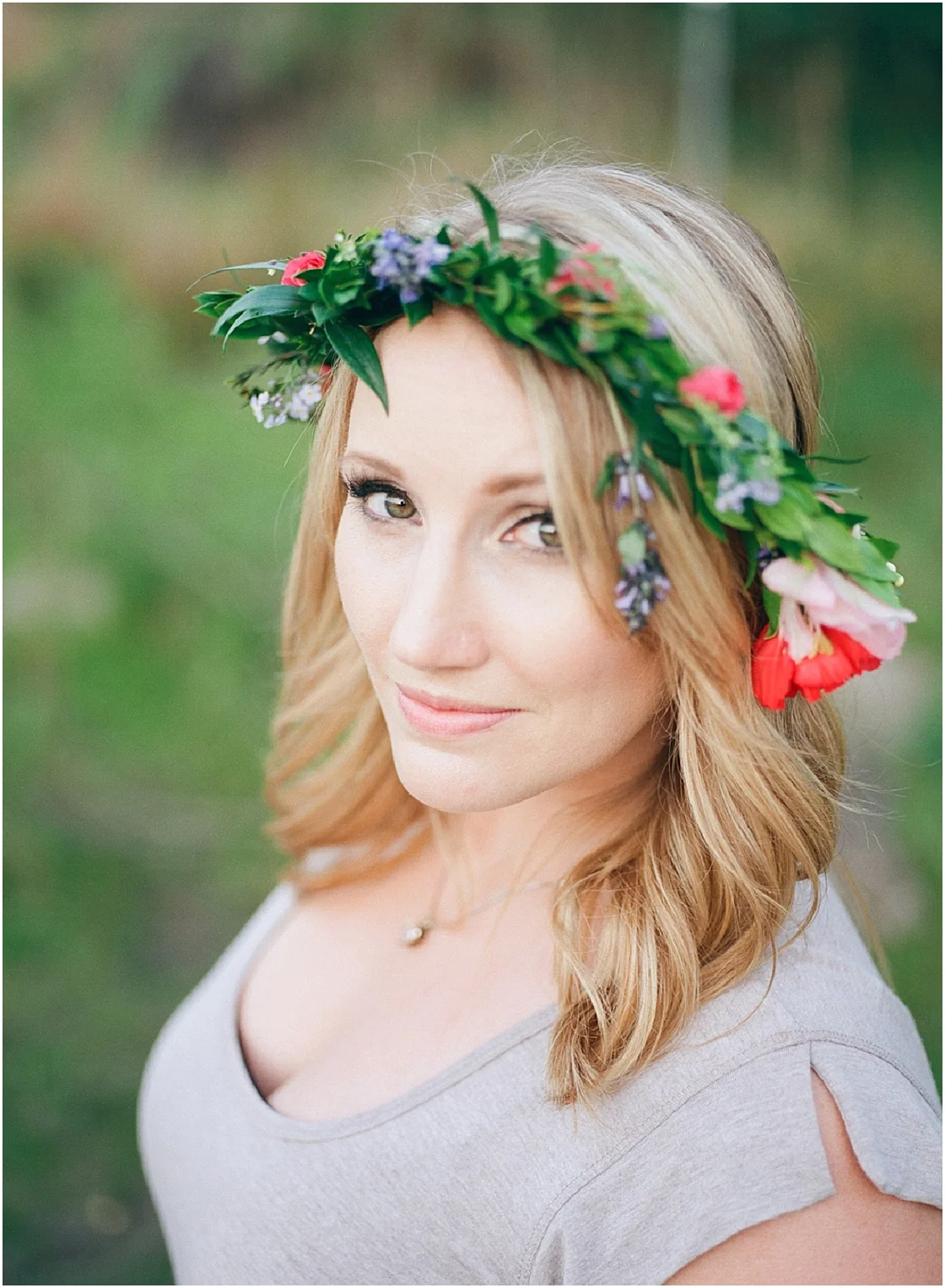 Organic Engagement Session | Canadian Wedding Blog | Martina Wendland | Joy Wed blog | http://www.joy-wed.com