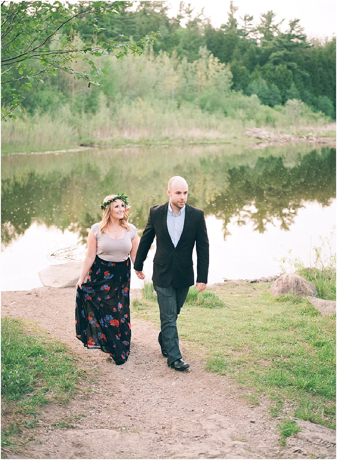 Organic Engagement Session | Canadian Wedding Blog | Martina Wendland | Joy Wed blog | http://www.joy-wed.com
