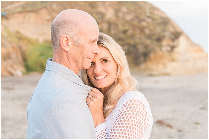 Beach Engagement Session | Stevie Dee Photography | Joy Wed blog | http://www.joy-wed.com