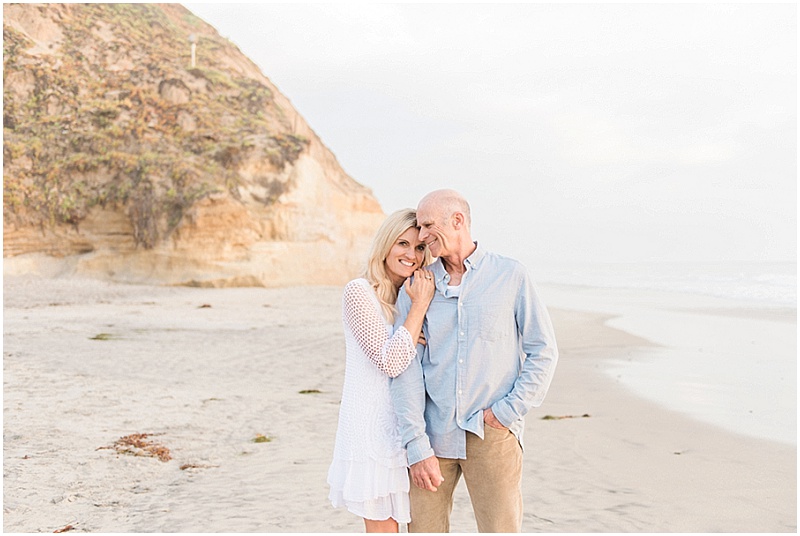 Beach Engagement Session | Stevie Dee Photography | Joy Wed blog | http://www.joy-wed.com
