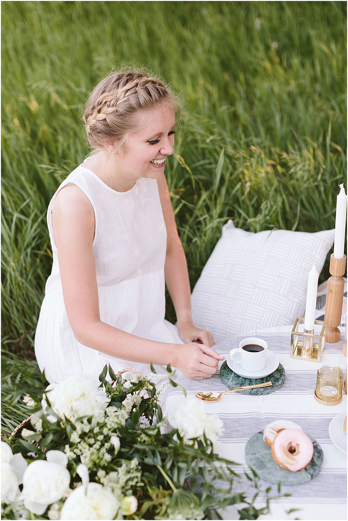 Scandinavian Tea | Genevieve Renee Photography | Elle Peters Design | Bridesmaids | Joy Wed blog | www.joy-wed.com