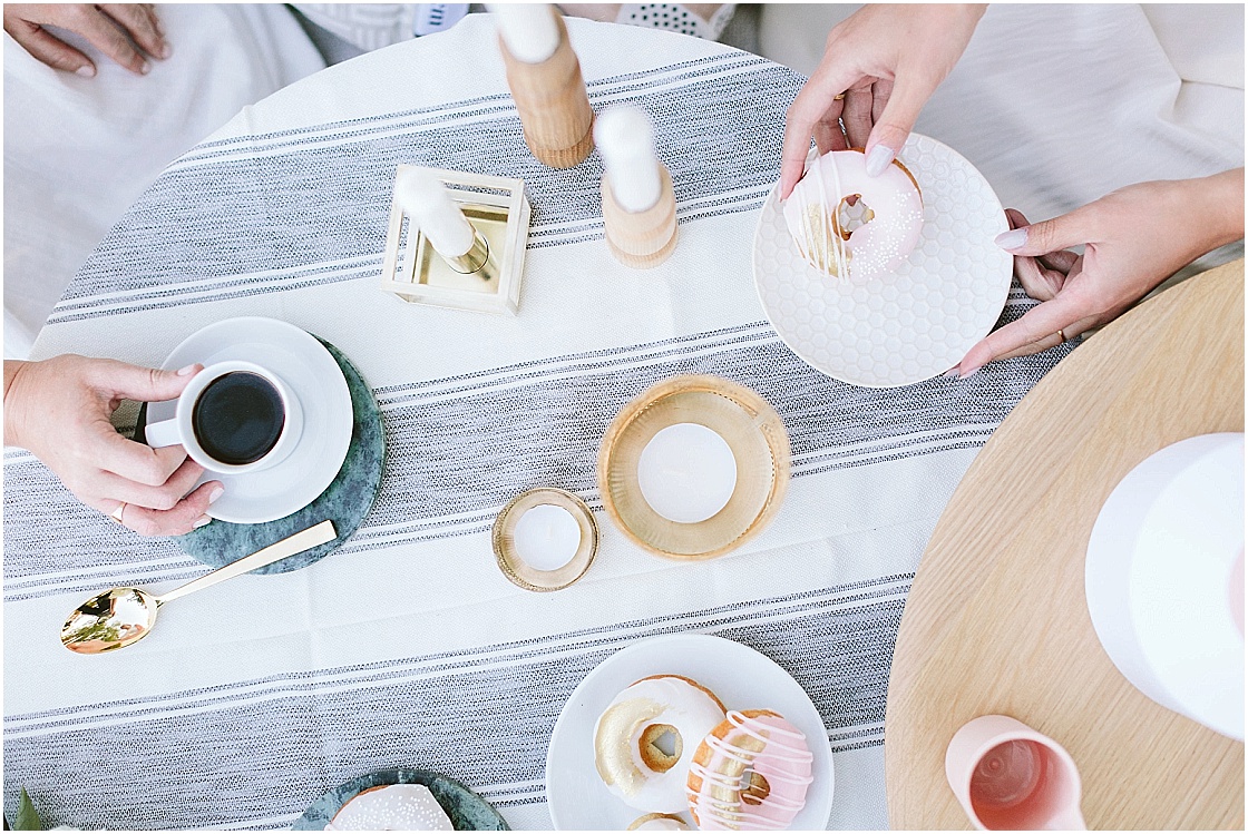 Scandinavian Tea | Genevieve Renee Photography | Elle Peters Design | Bridesmaids | Joy Wed blog | www.joy-wed.com